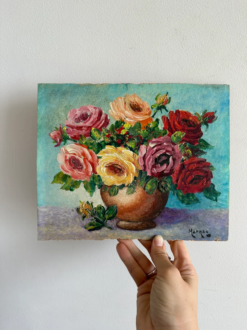Peinture bouquet de fleur sur fond bleu tons roses orangés jaunes