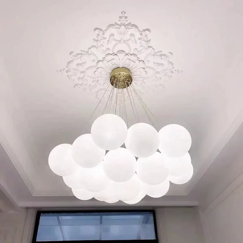 Suspension Boules Blanches