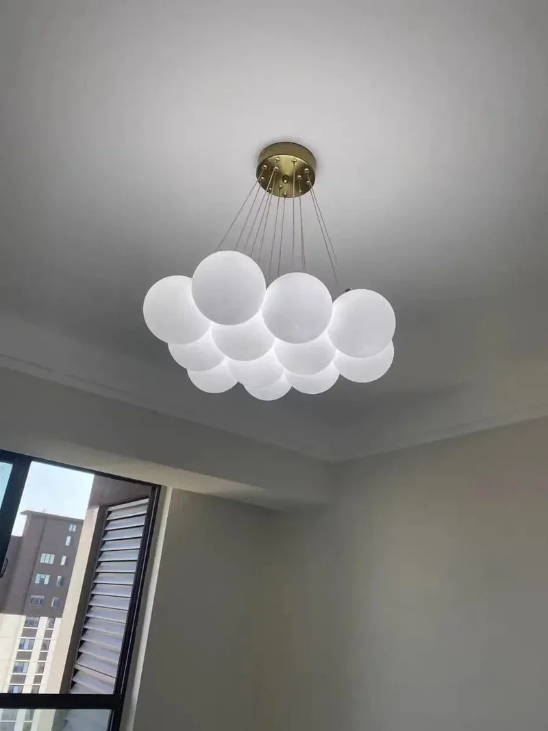 Suspension Boules Blanches