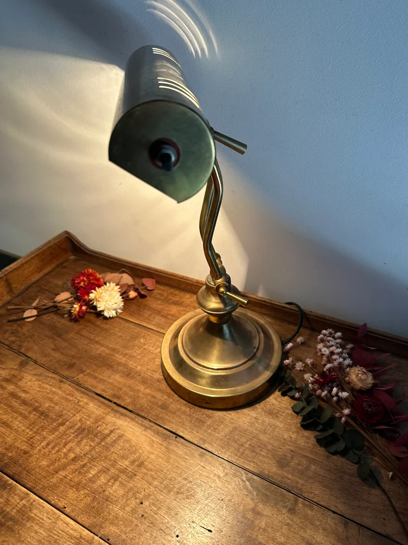 Lampe de notaire en métal doré pivotante