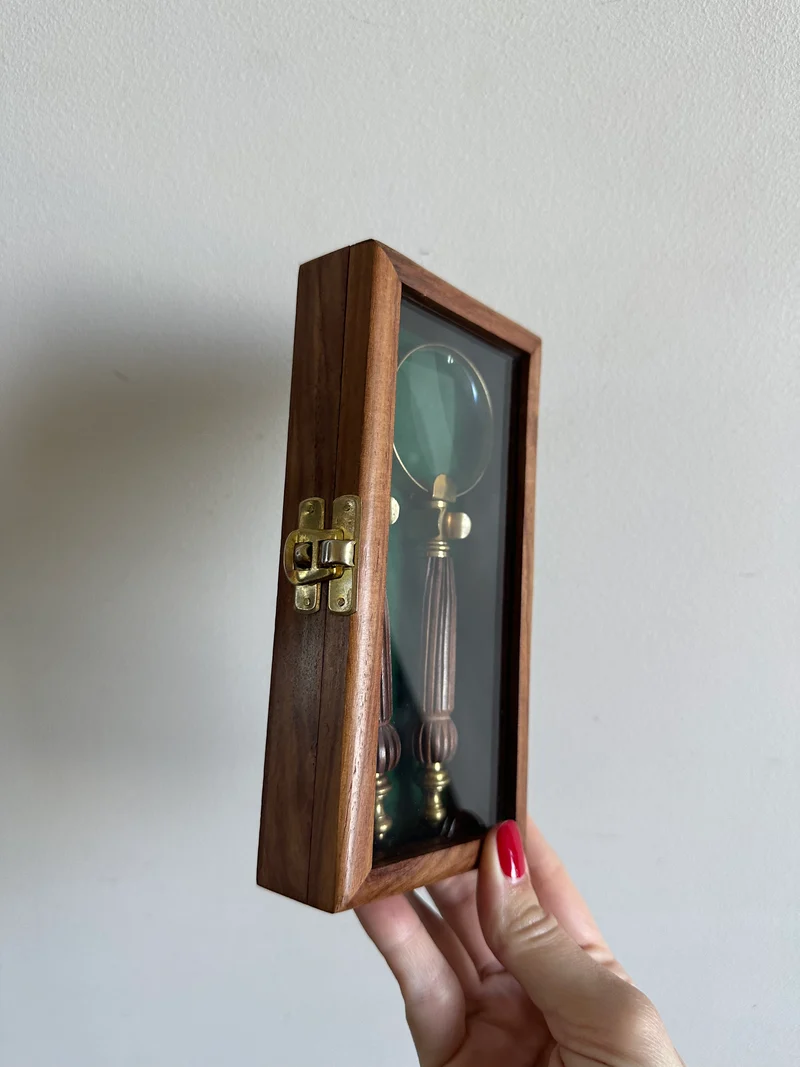 Ensemble loupe et coupe-papier en bois et laiton