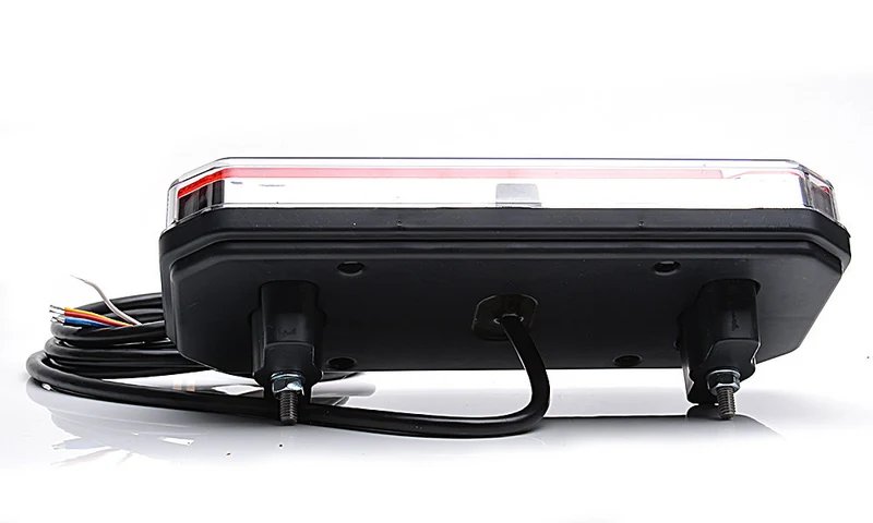 WAS W150DD Feu de remorque combiné arrière avec indicateur dynamique + feu de brouillard et de recul
