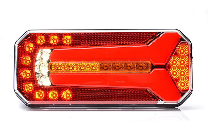 Lampe de remorque arrière combinée avec indicateur dynamique + feu de recul