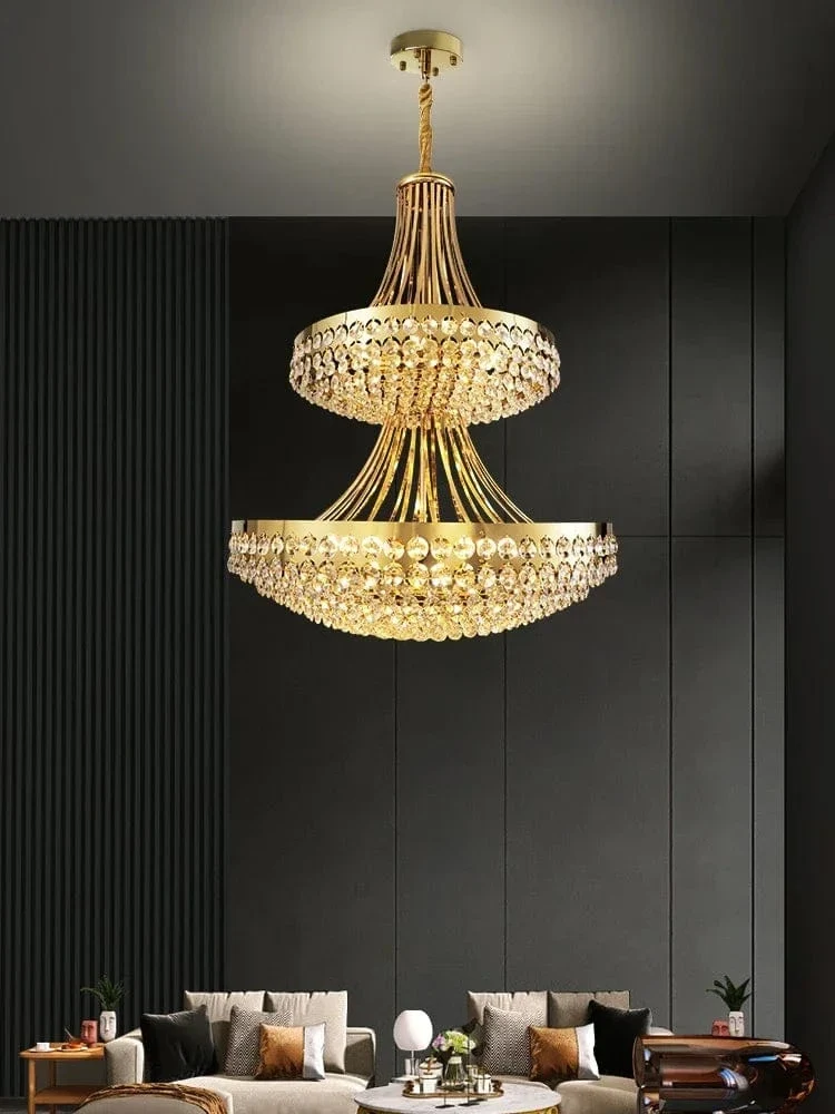 Grande suspension doreée pour Hall