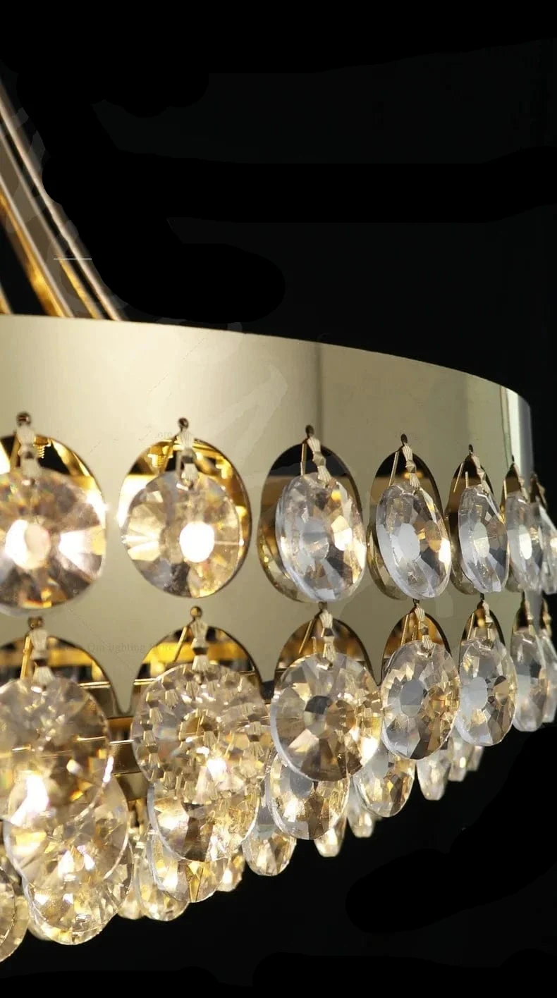 Grande suspension doreée pour Hall