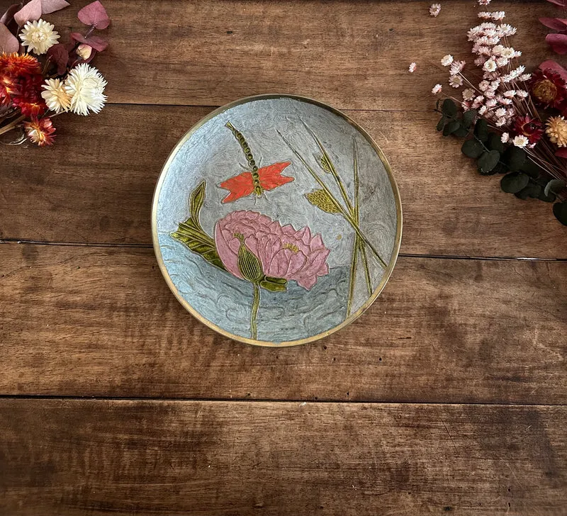 Assiette en laiton cloisonné à accrocher