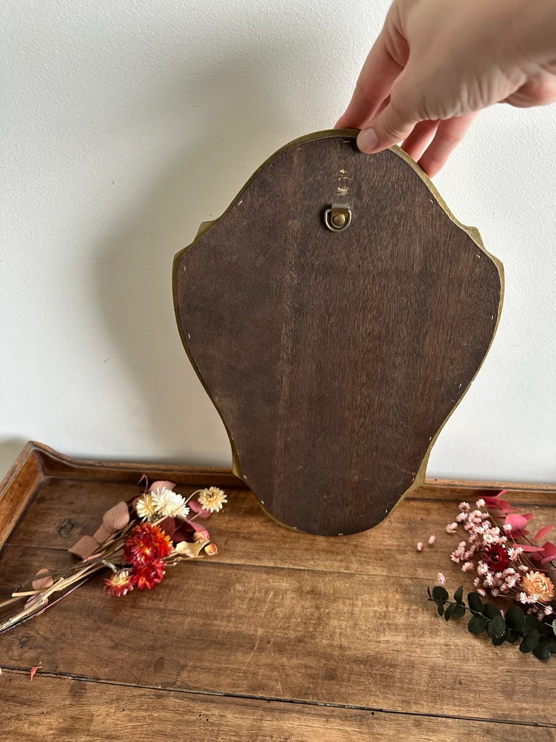 Miroir en bois doré chantourné