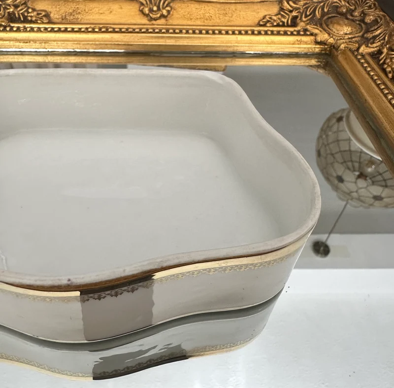 Assortiment de bonbonnières en porcelaine de Limoges années 1920