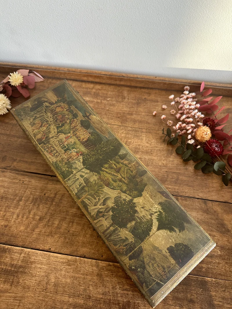 Boite rectangulaire florentine décoration tapisserie Moyen Age