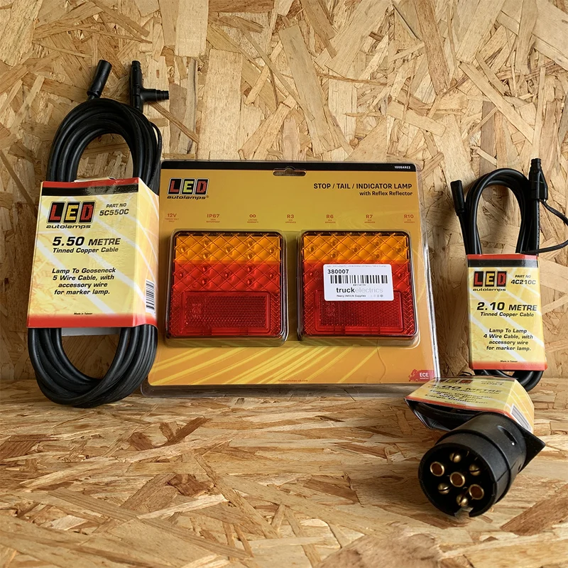 Feux de remorque carrés Autolamps LED / Kit Plug & Play