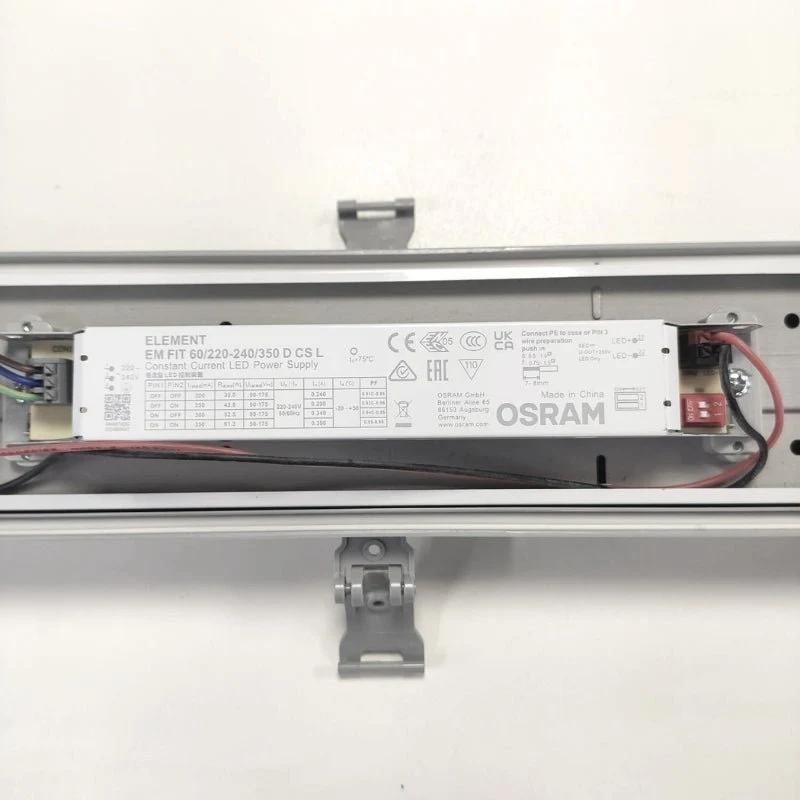 Réglette LED Étanche 150cm 50W 125lm/W IP65 avec Détecteur Intégré