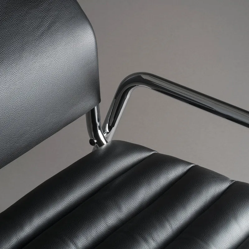 Minale Lounge Chair
