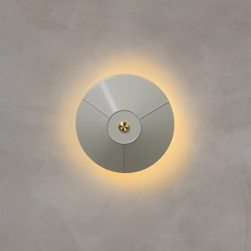 Minale 2Shades Closed Wall Lamp