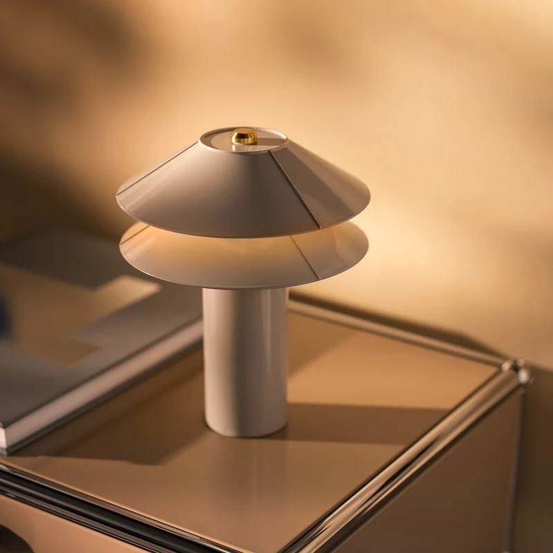 Minale 2Shades Portable Lamp
