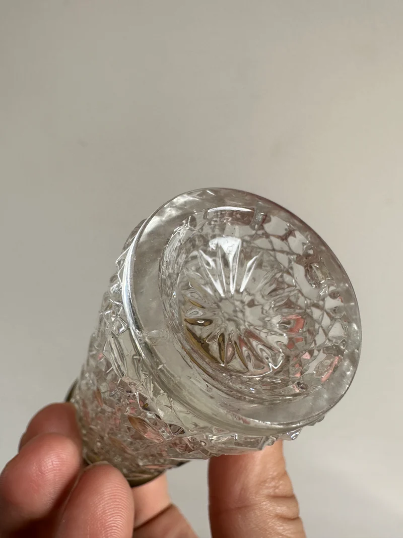 Flacon en cristal baccarat et laiton