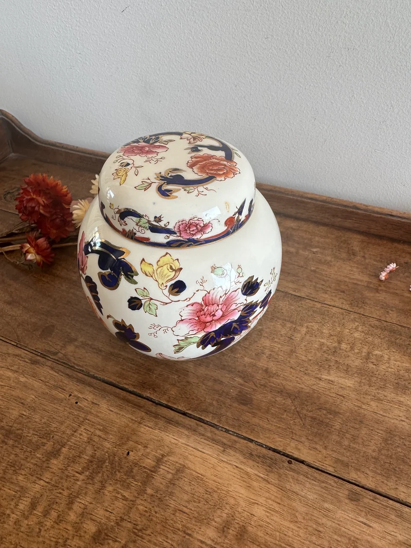 Pot en porcelaine peinte avec couvercle Made in England
