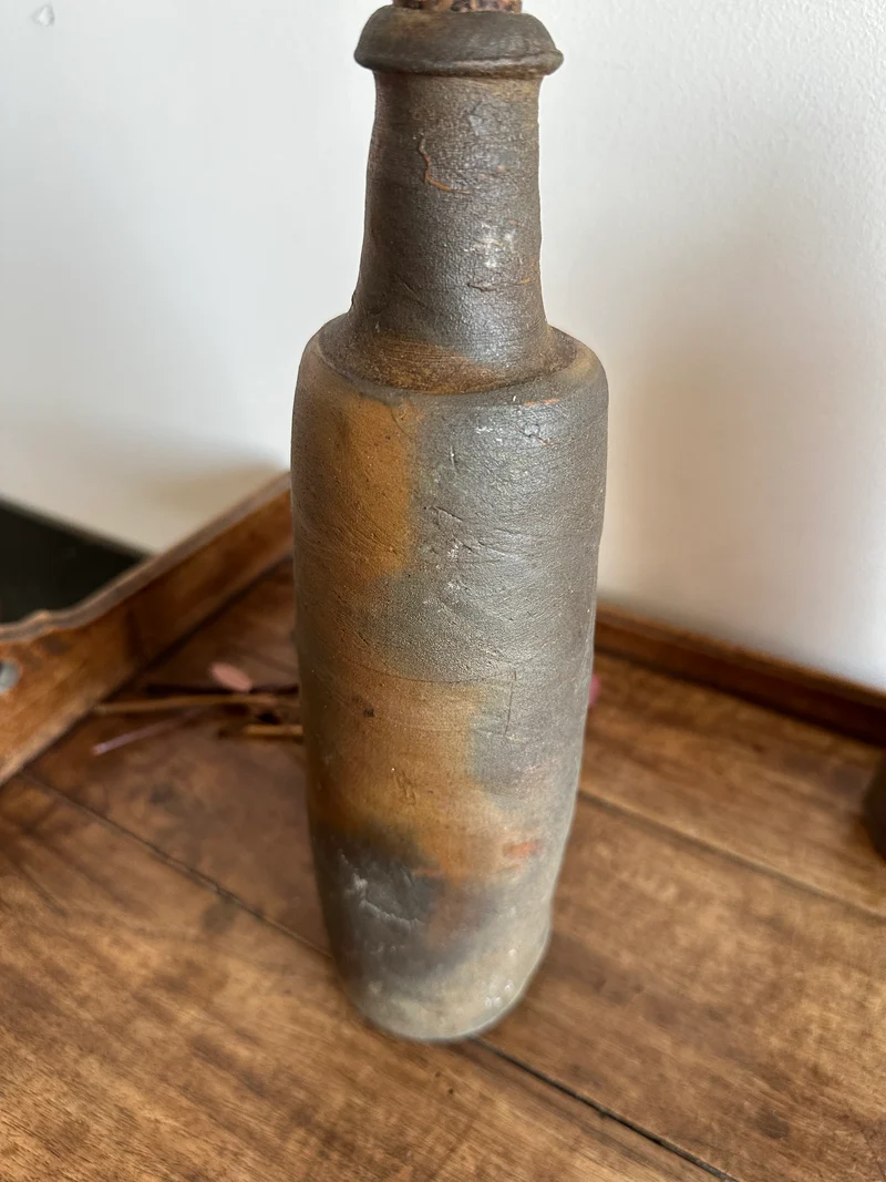 Bouteilles en grès des années 30