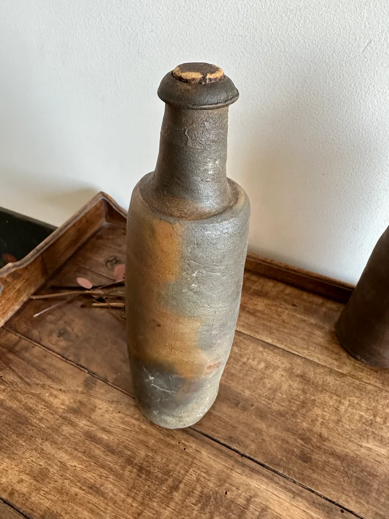 Bouteilles en grès des années 30