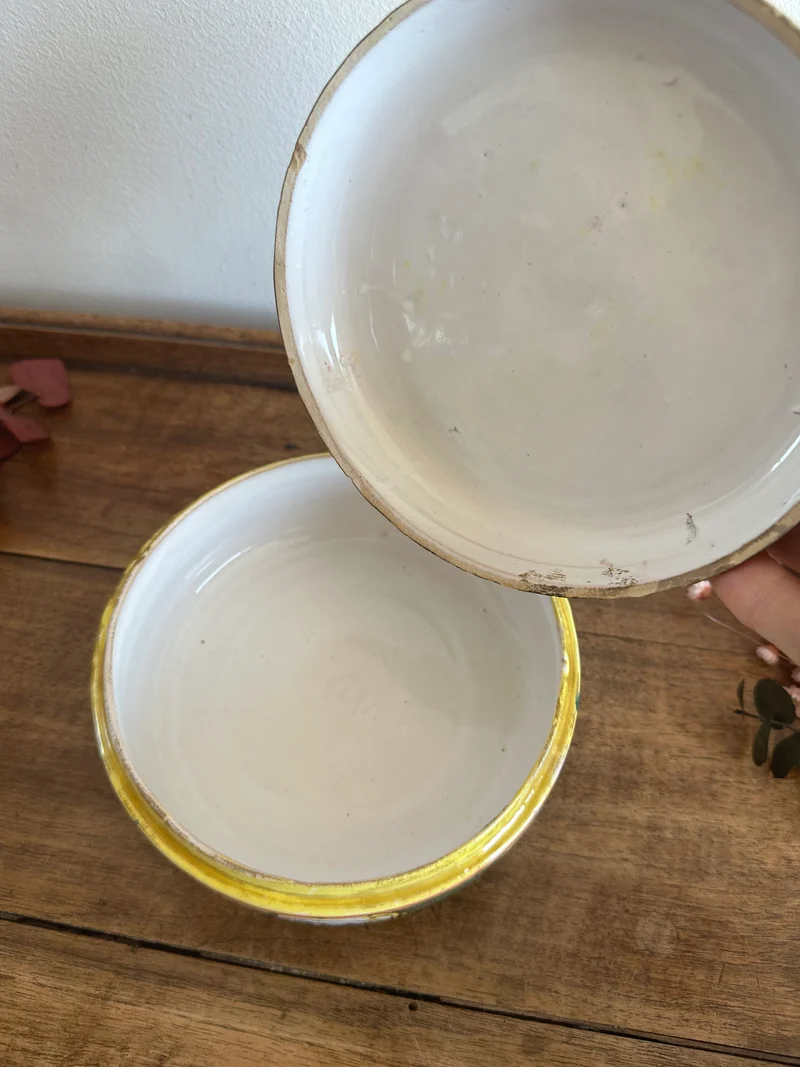 Bonbonnière en porcelaine peinte à la main made in Italy