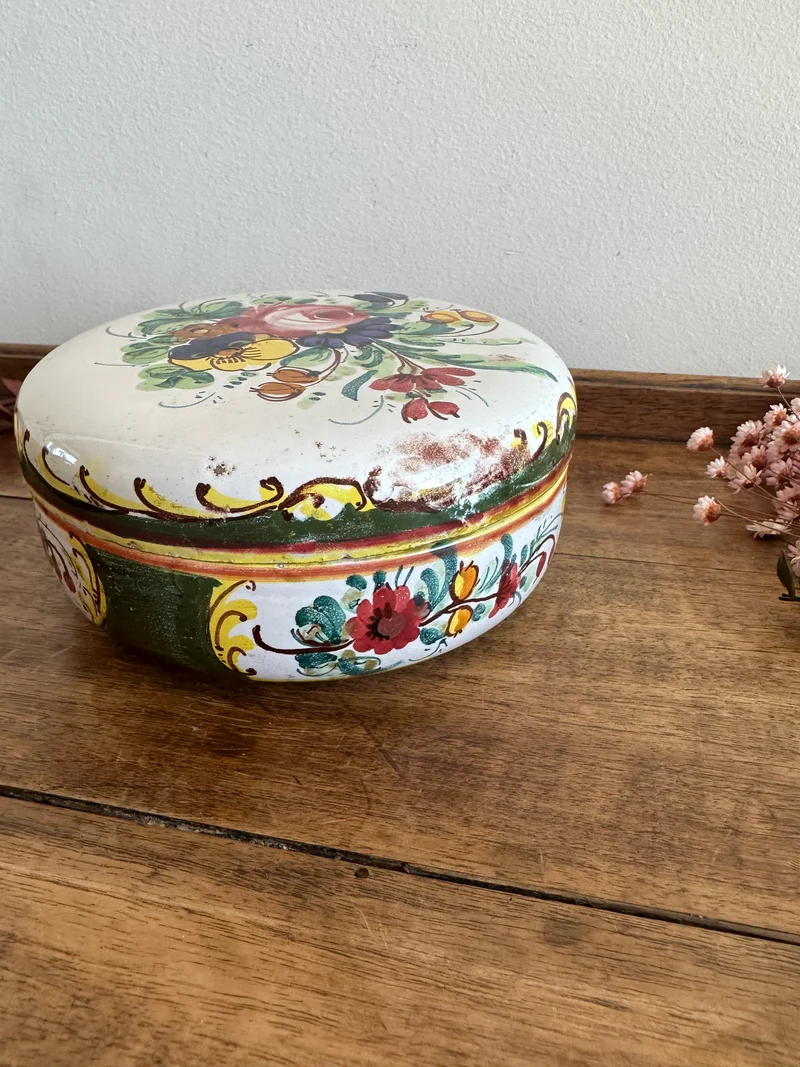 Bonbonnière en porcelaine peinte à la main made in Italy