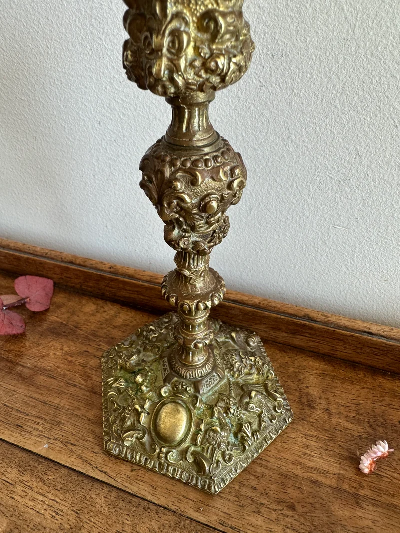 Bougeoir baroque en bronze doré