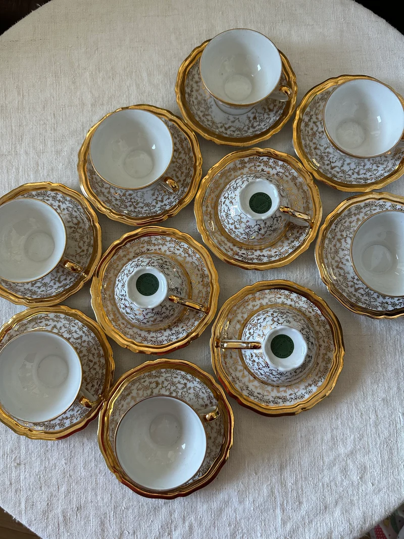 Service à café en porcelaine or et blanc fabrication italienne