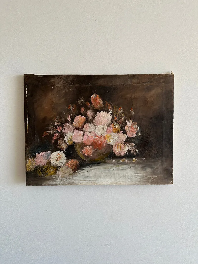 Peinture à l'huile sur toile signée, fond sombre fleurs roses