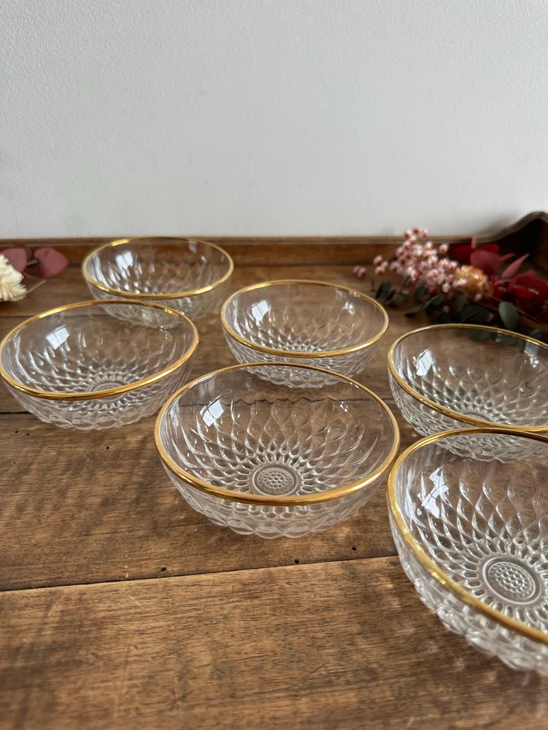 Coupelles en verre bordure dorée