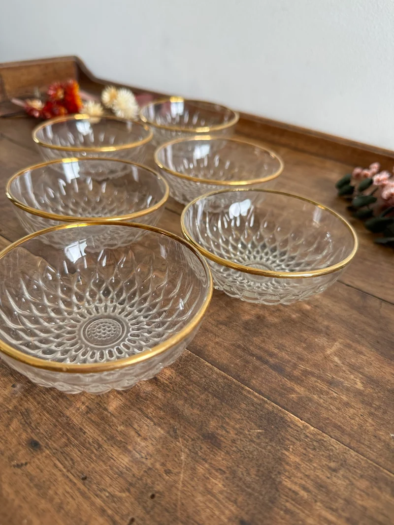 Coupelles en verre bordure dorée