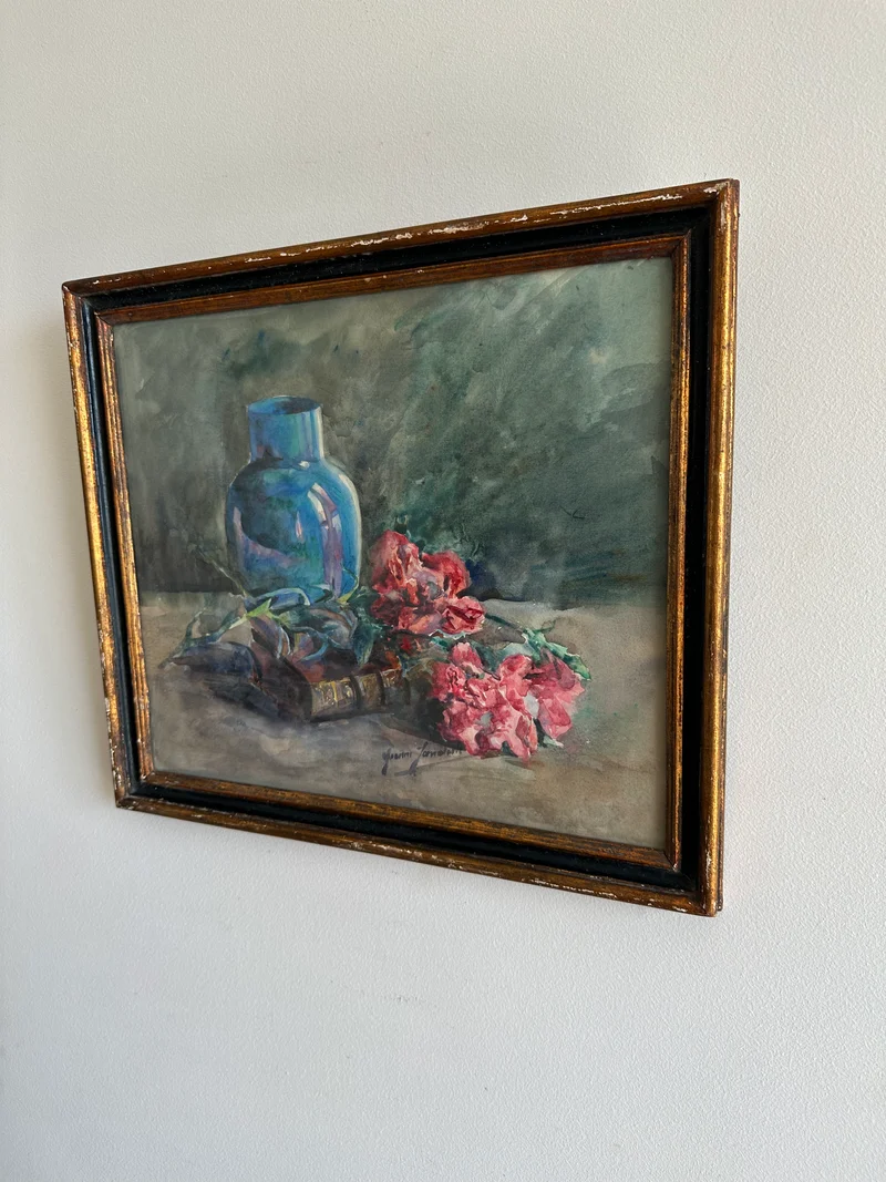 Peinture fleurs roses sur fond bleu cadre en bois bleu et or