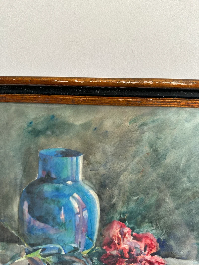 Peinture fleurs roses sur fond bleu cadre en bois bleu et or