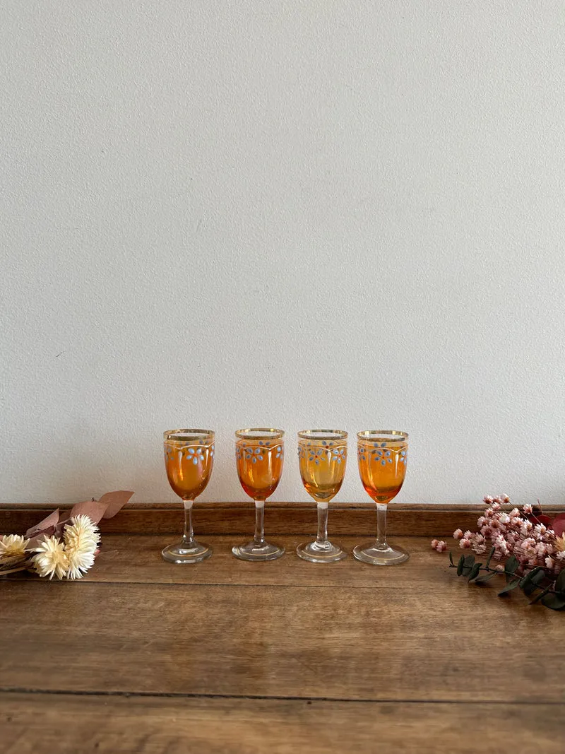 Verres à liqueur sur pied décorés main