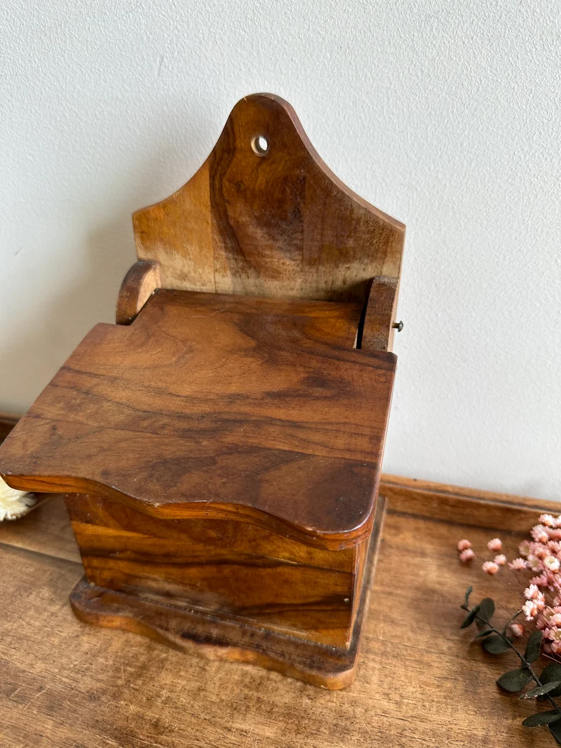 Boite à sel en bois d'olivier