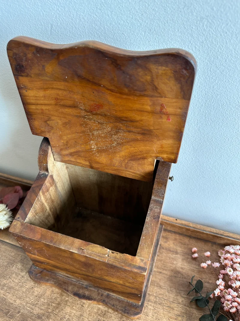 Boite à sel en bois d'olivier