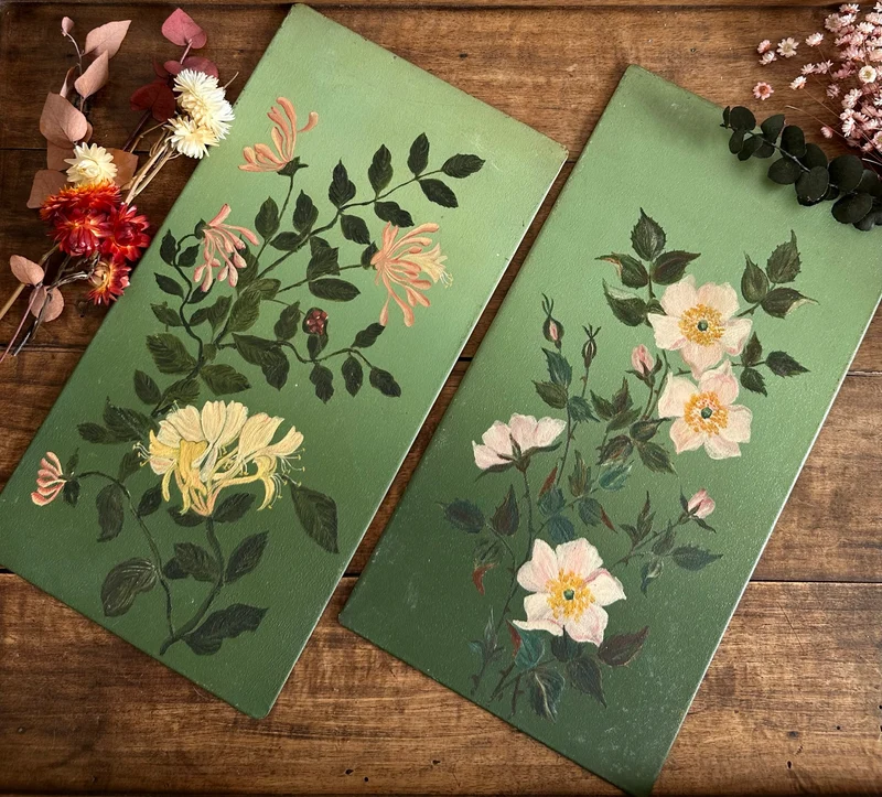 Peintures florales sur tôle fond vert