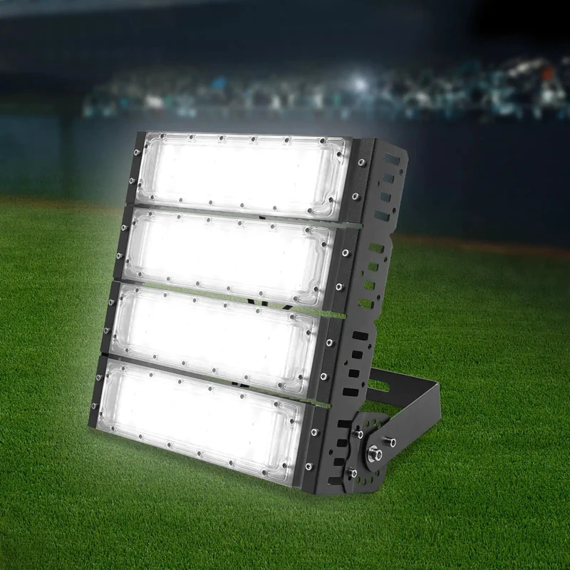 Heavy Duty 200W Outdoor Flood Light With IP67 Weatherproof Shell And 180 Degree Pivot Mount Tailored For Stadiums And Commercial Lots Built Like A Tank To Handle Rough Days While Pumping Out Crisp Unified Illumination