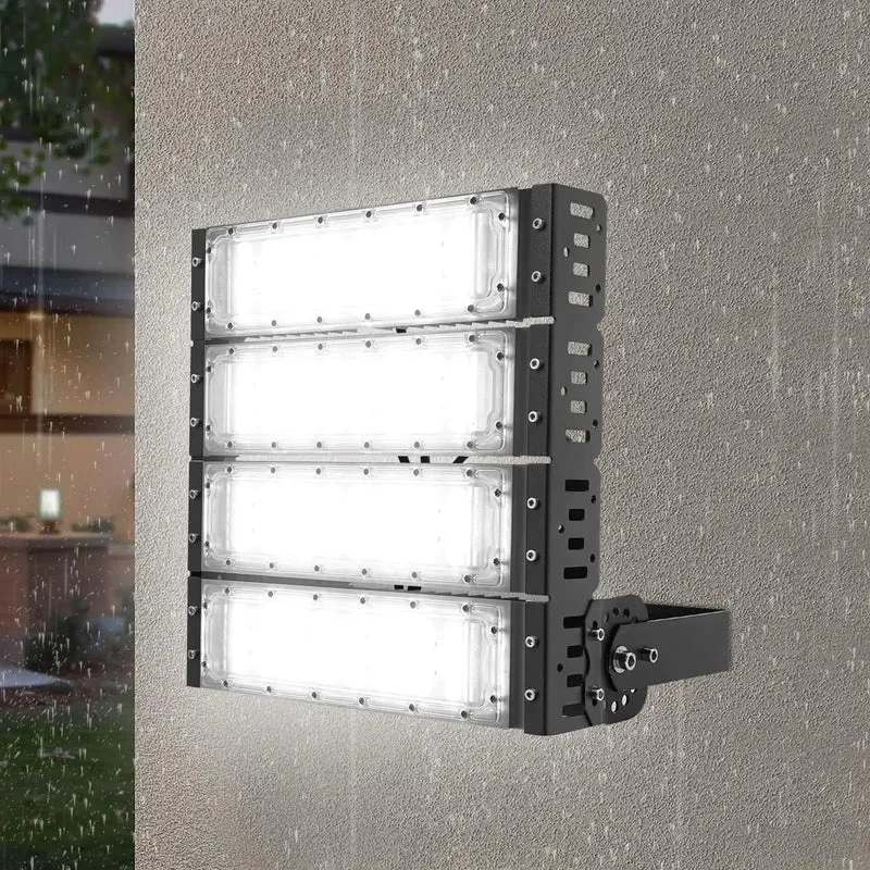 Heavy Duty 200W Outdoor Flood Light With IP67 Weatherproof Shell And 180 Degree Pivot Mount Tailored For Stadiums And Commercial Lots Built Like A Tank To Handle Rough Days While Pumping Out Crisp Unified Illumination
