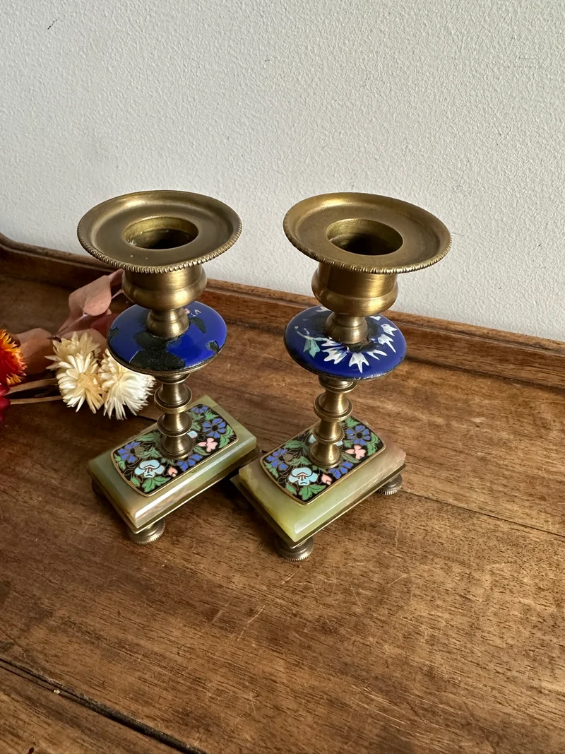 Bougeoirs en onyx et bronze cloisonné XIX ème