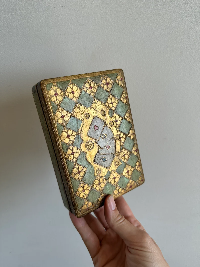 Boite en bois style florentin pour jeux de carte