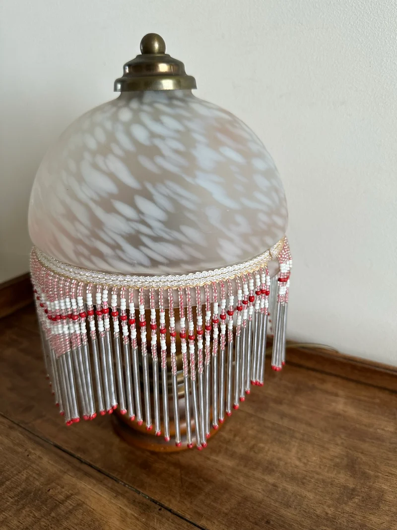 Lampe de chevet à poser avec pampilles en verre dépoli rose