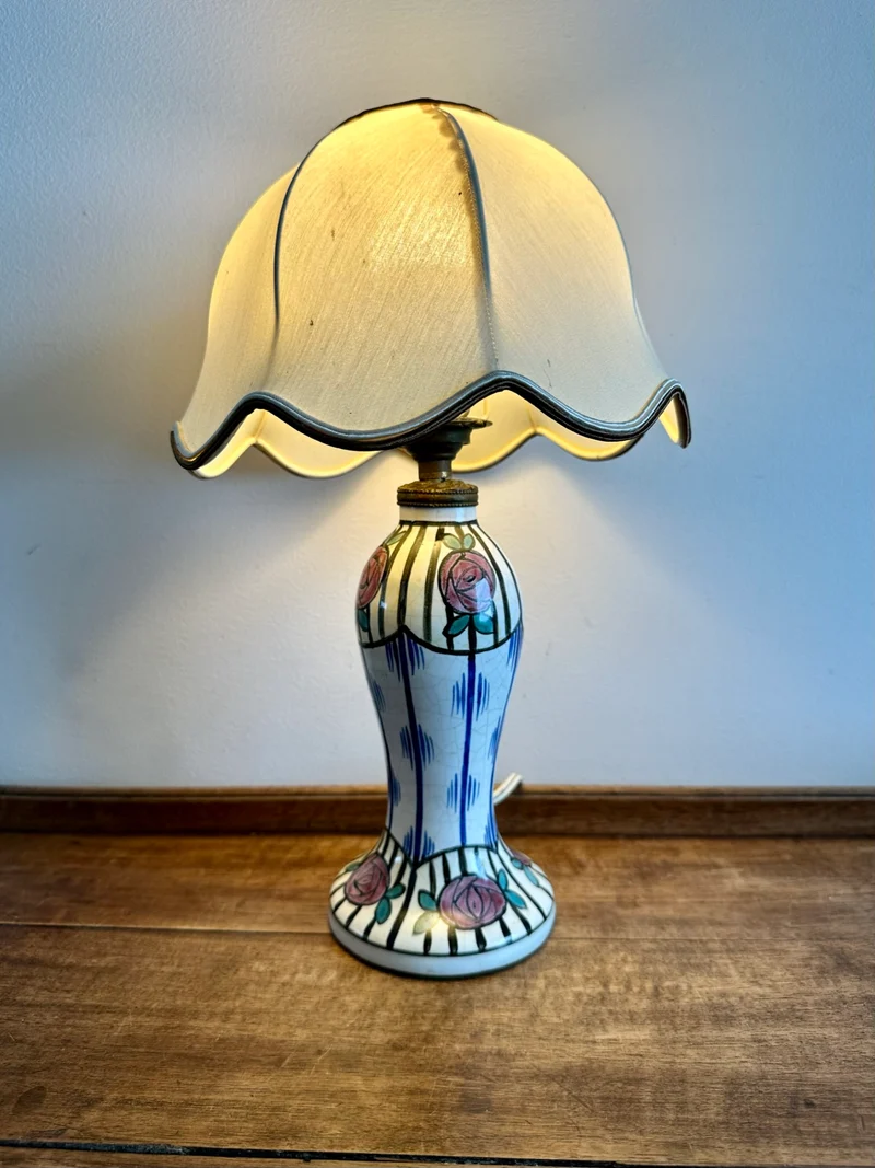 Lampe années 20 pied en céramique peinte à la main