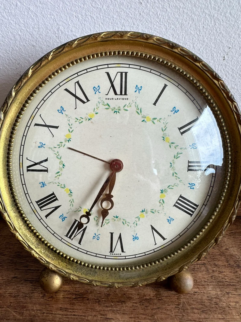 Horloge à poser Hour Lavigne années 1920