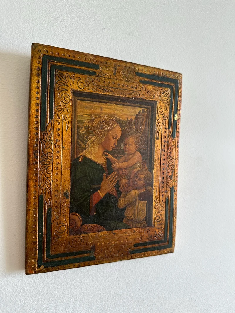Icône religieuse style florentin La Vierge l'enfant et deux anges dans cadre en bois doré liseré bleu