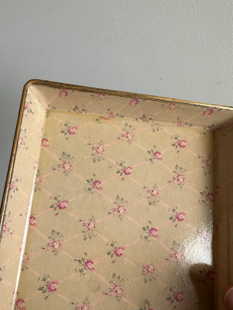 Coupelles plates rectangulaire en bois et vinyle motifs petites roses