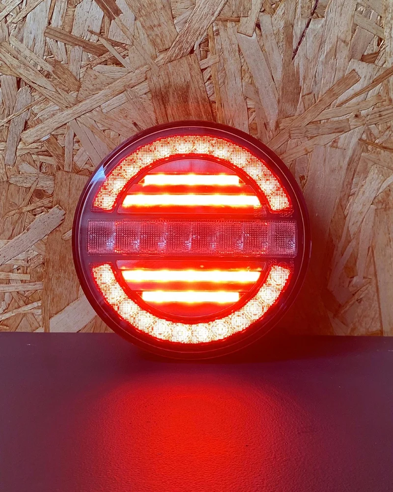 Lampe de remorque ronde de style hamburger Fristom avec indicateur dynamique