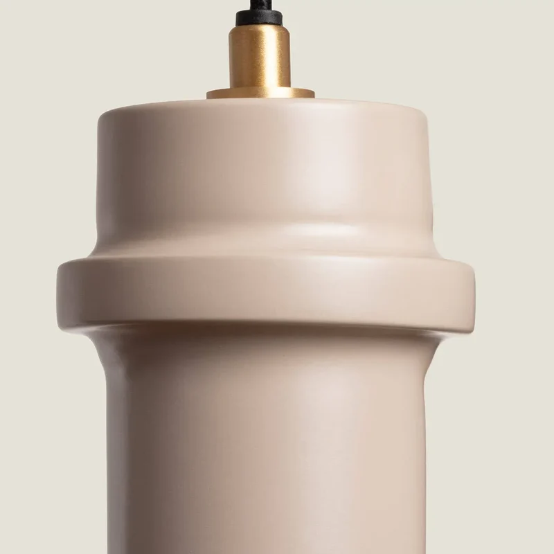 Suspension Coloris Beige et Taupe