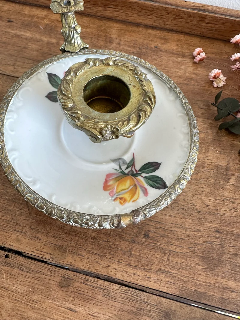 Bougeoir rat de cave en porcelaine et laiton