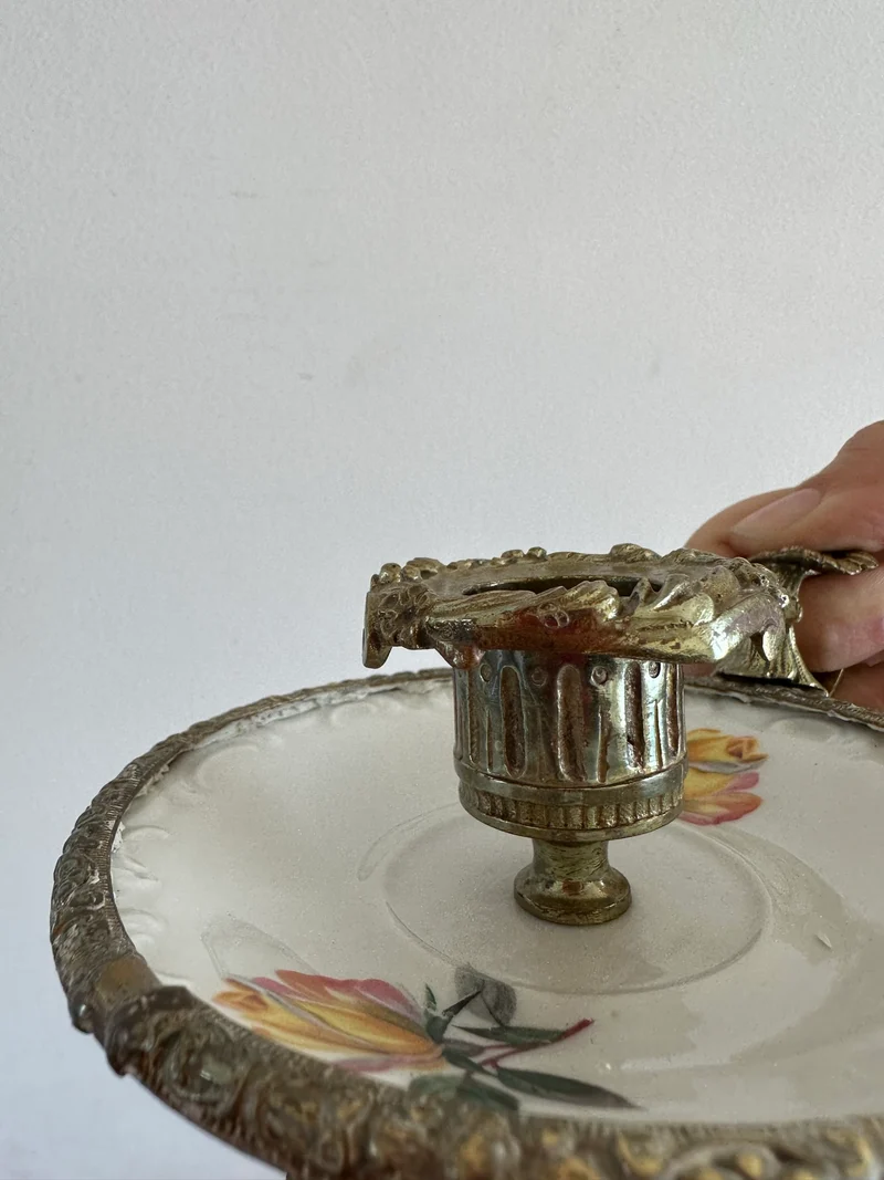 Bougeoir rat de cave en porcelaine et laiton