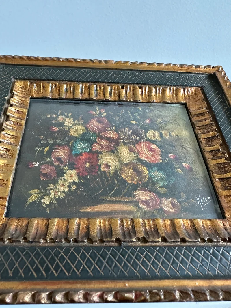 Peintures bouquets de fleurs encadrement vert et or travaillé