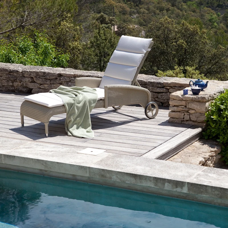 Vincent Sheppard Dovile Sunlounger with Arms